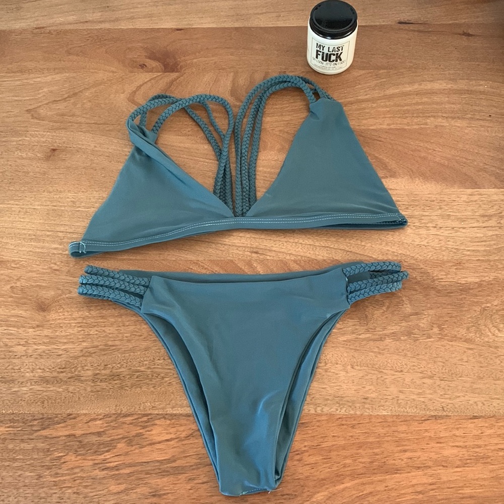 Cupshe braided cheeky bikini size Large